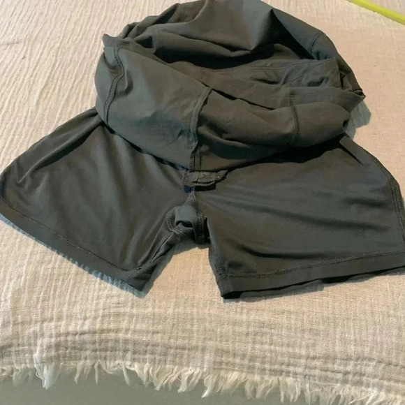 Gray Columbia skirt - Picture 8 of 8